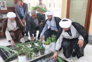 رئیس شورای هماهنگی تبلیغات اسلامی به شهدای بوشهر ادای احترام کرد